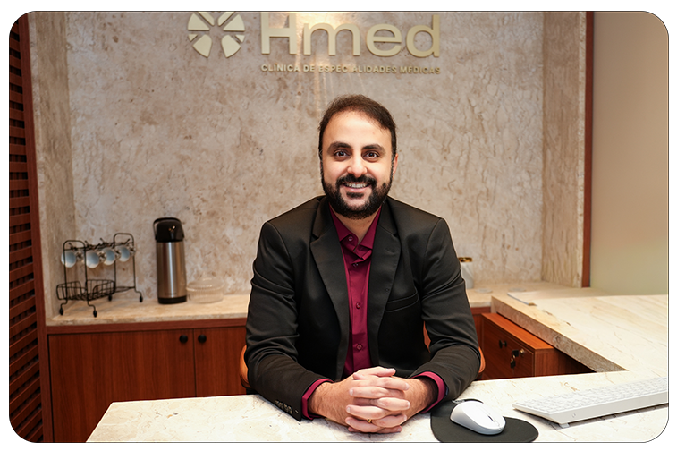 foto-dr-harbi-othman-clinica-hmed